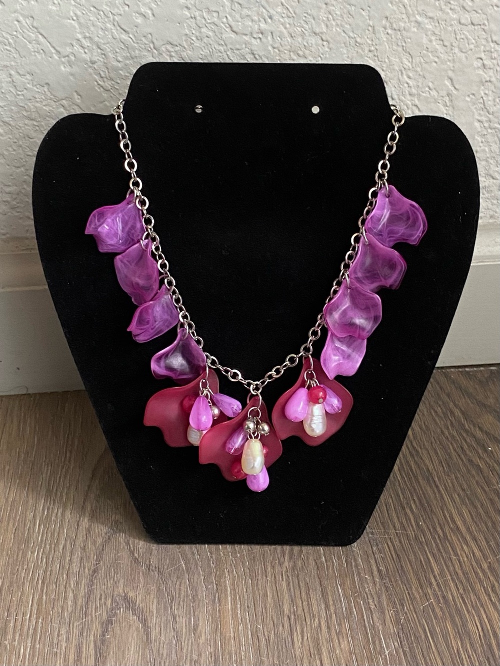 paparazzi Fuchsia and Magenta Petal Statement Necklace
